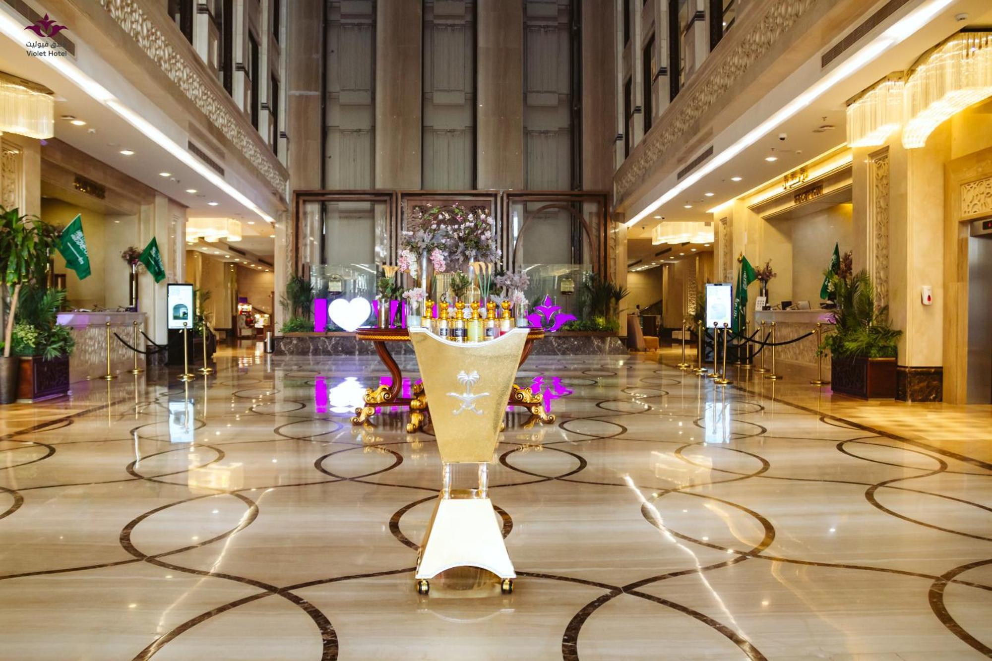 Violet Al Azizia Hotel Мекка Экстерьер фото